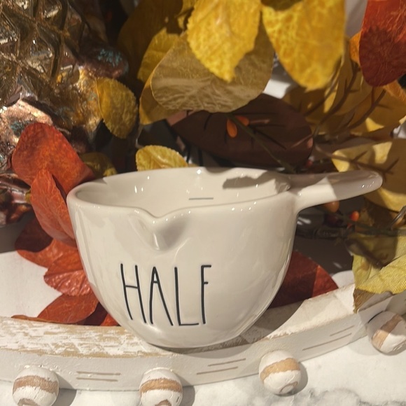 NWT/Rae Dunn bundle! Ceramic measuring cups & coasters. - Picture 11 of 14